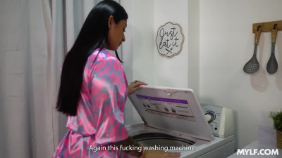 [1080p] Latina Needs to  Be Healed