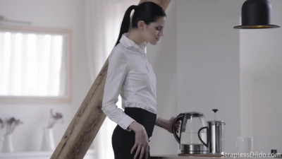 StraplessDildo - Amy Jean and Mia Coffee Tea or Mias Pussy