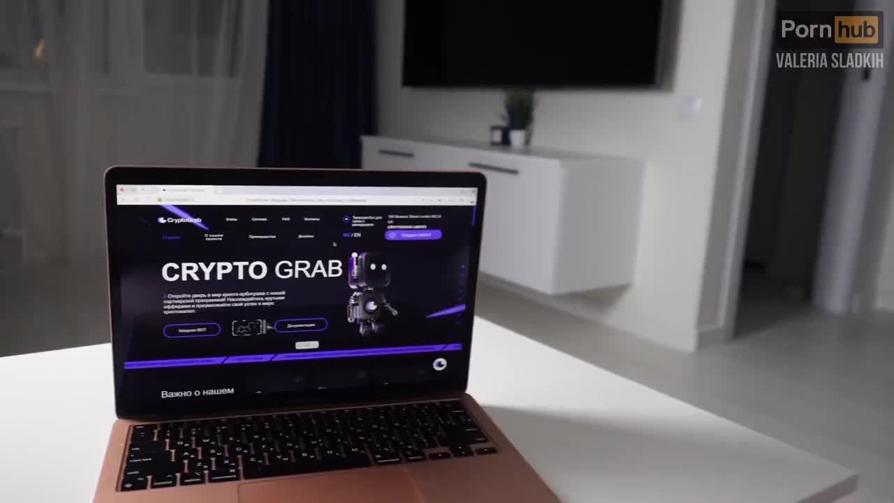 Valeria Sladkih - how to make money. She was satisfied - ePornhubs