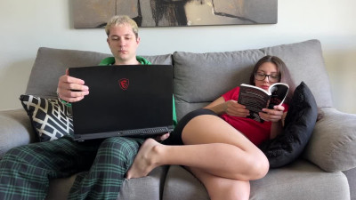 Sugary Kitty - Step Sister Caught Step Brother Jerking Off on Her Couldn't Resist and