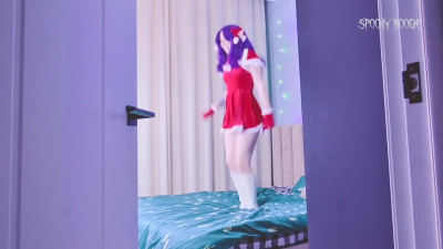 Spooky Boogie - Elf Misato Katsuragi from Evangelion loves to masturbate on Christmas