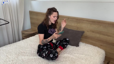 pcngl420 - The nymphomaniac neighbor pretended to be a tantaly doll and let him cum i