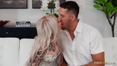 Nichole Saphir - An Ass Full Of Pure Intentions