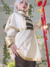 Frieren: Beyond Journey's End Cosplay Frieren - Umeko J
