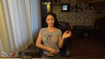 Wet Kelly - Omegle Games